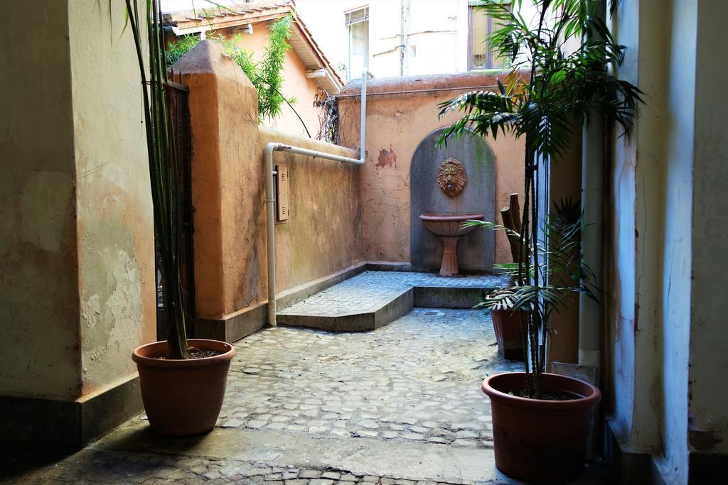 Scala In Trastevere Rome Room photo